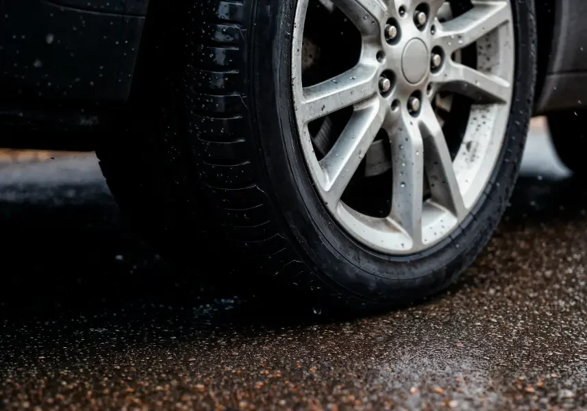 ban mobil cepat rusak